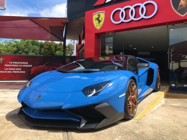 Lamborghini Aventador SV Roadster 2017, Auto De Lujo Deportivo, Seminuevo